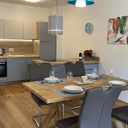 Grimmingblick 206 By Aa Homes * Тауплиц